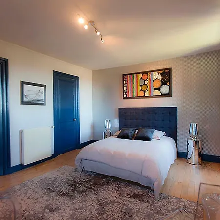 Chateau Marieville 4*