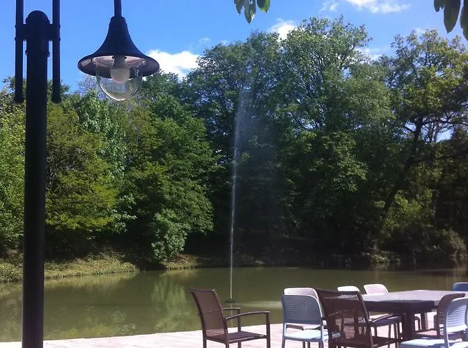 Chateau Marieville 4* Bonneuil-Matours