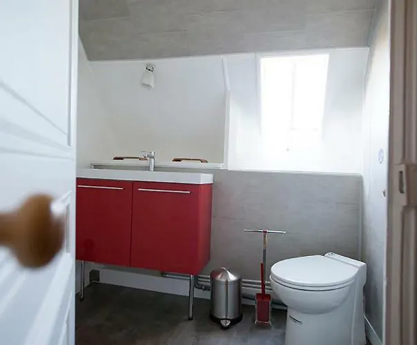 Chateau Marieville Pensión