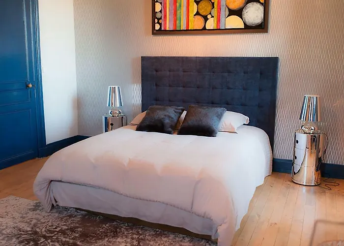 Chateau Marieville Pensión